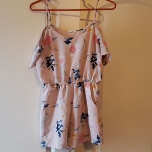 Mine Womens Light Pink Floral  Romper with Pockets and Shorts Juniors Size Small